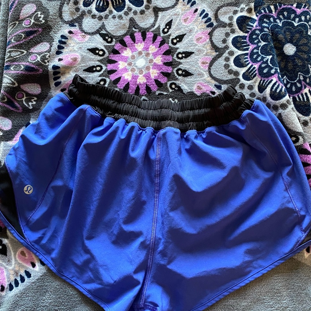 Moisture wicking lululemon short